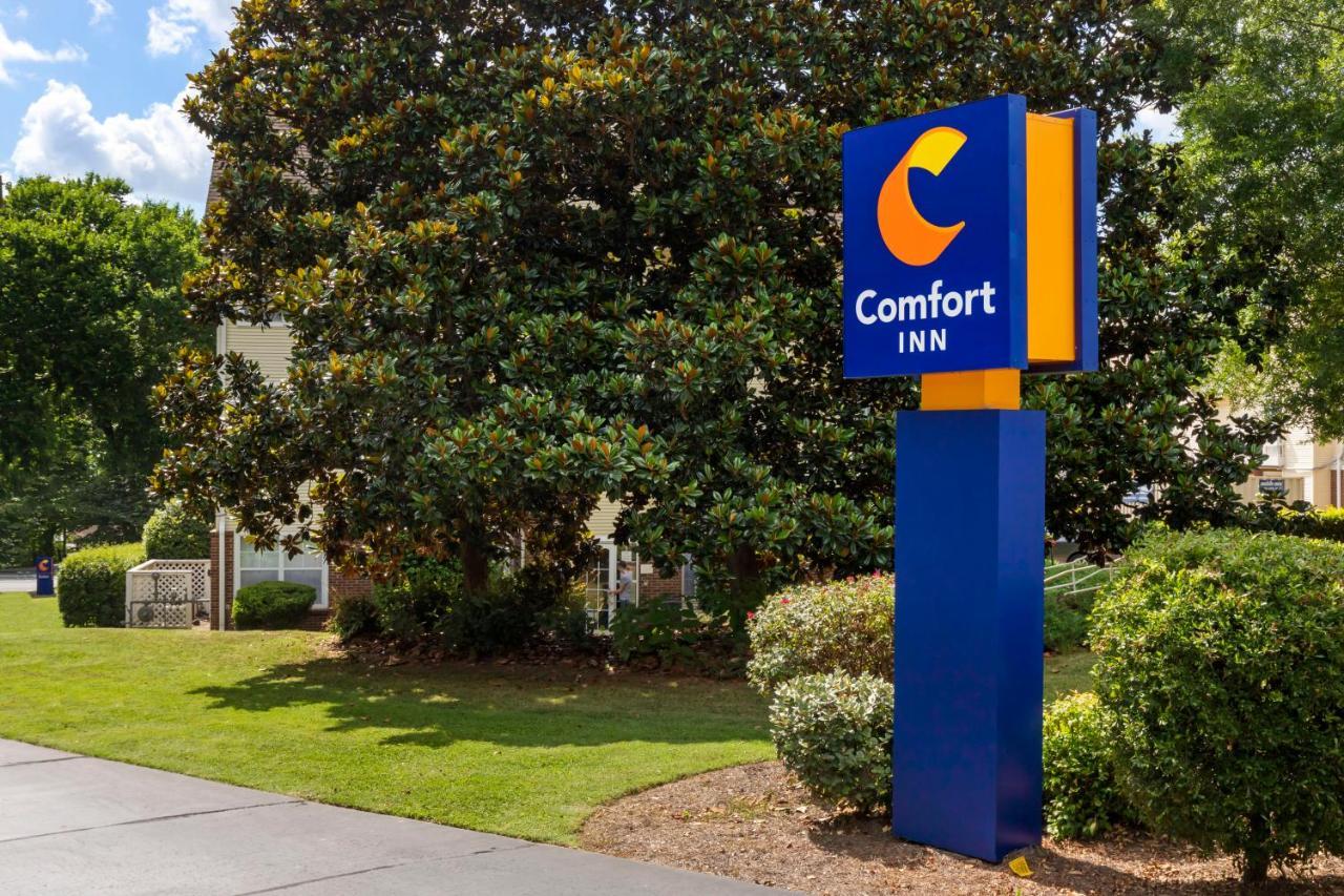 Comfort Inn Charlotte Airport Uptown Exterior photo