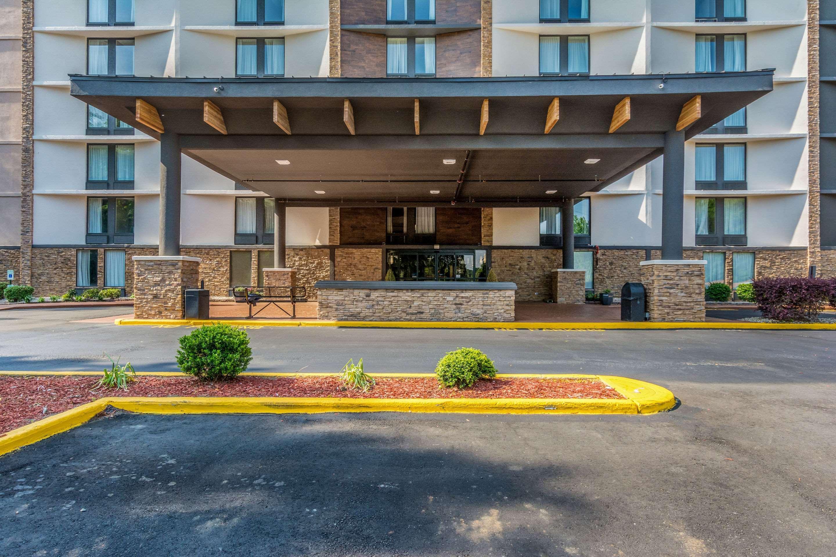 Comfort Inn Charlotte Airport Uptown Exterior photo