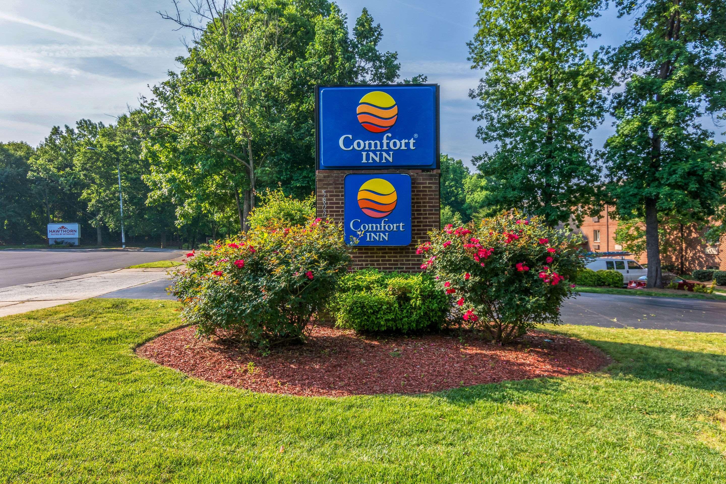 Comfort Inn Charlotte Airport Uptown Exterior photo